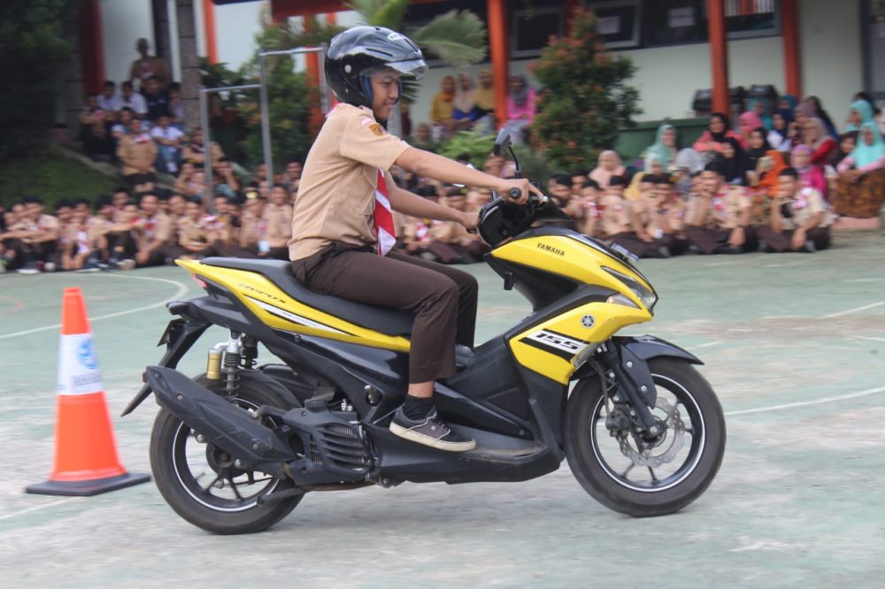 Pramuka SMA Negeri Baturraden Dibekali Teknik Keselamatan Berkendara